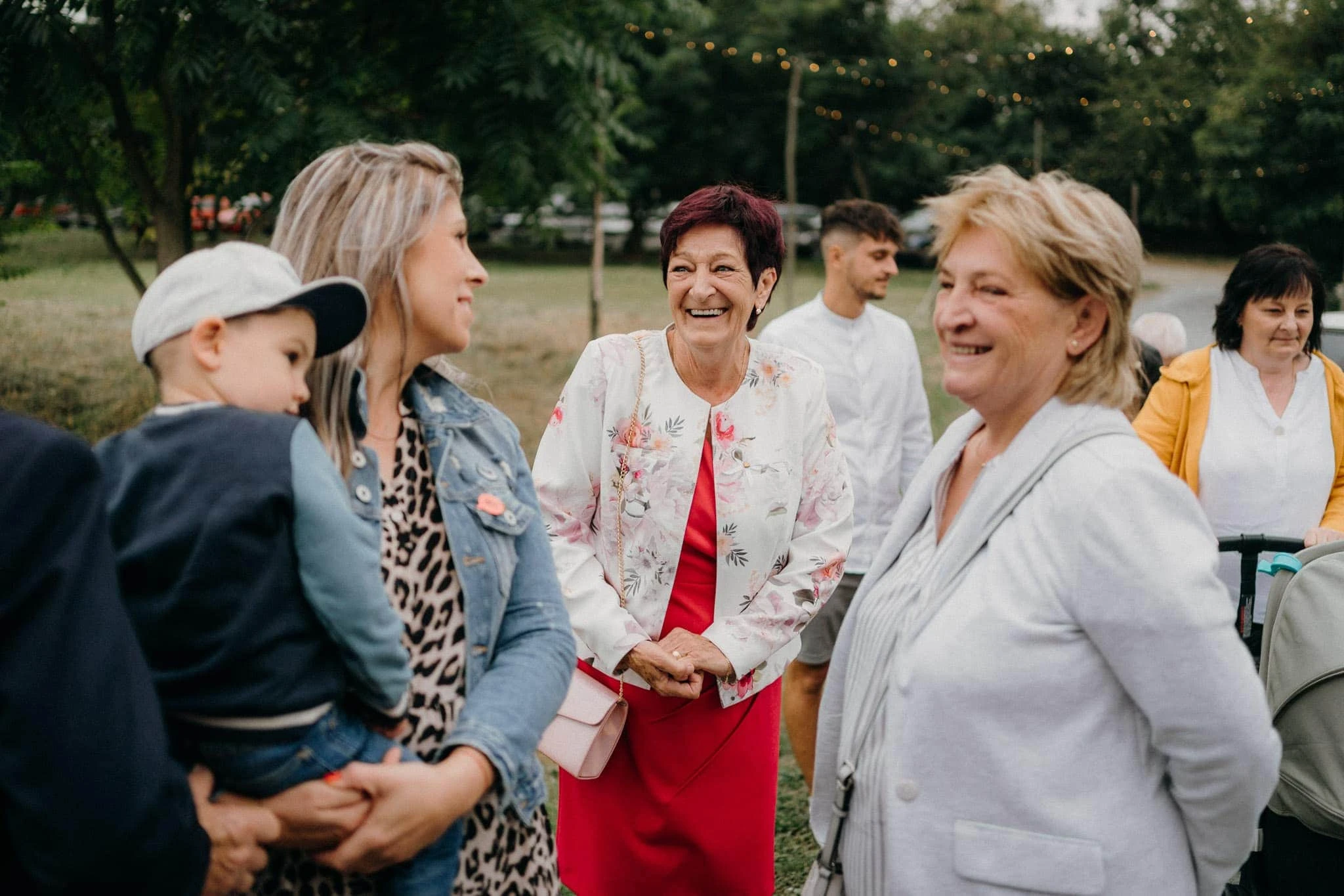 Svatba Stodola v&nbsp;meruňkovém sadu - foto 68