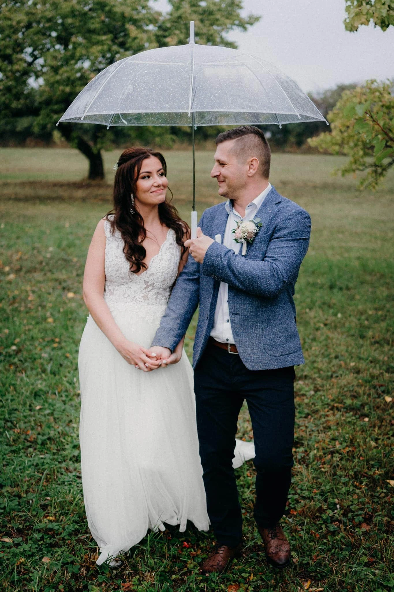 Svatba Stodola v&nbsp;meruňkovém sadu - foto 40