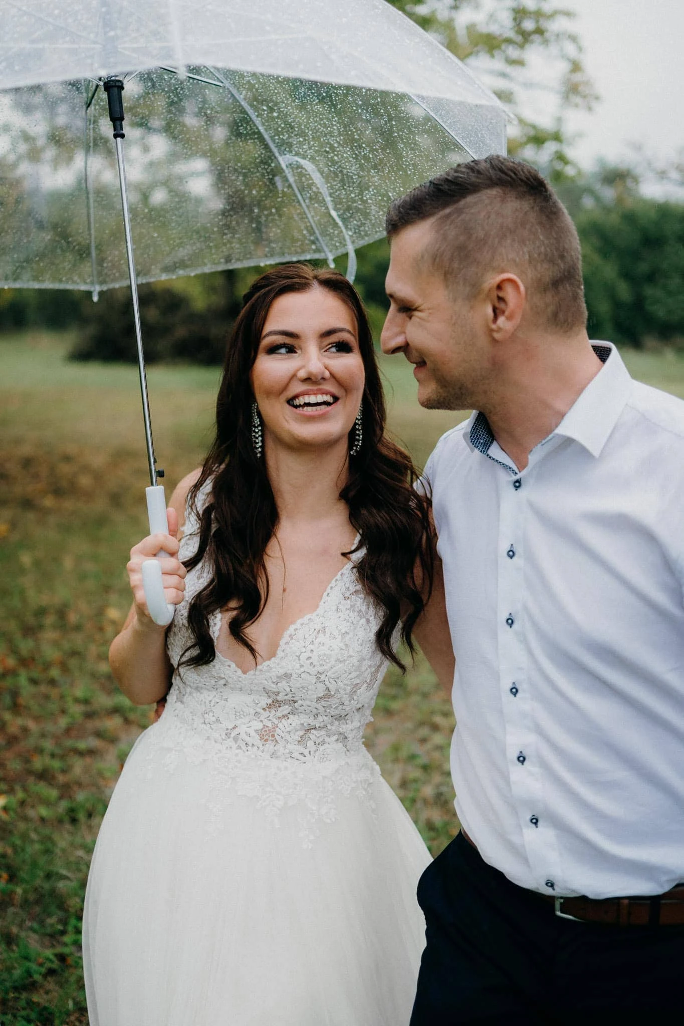 Svatba Stodola v&nbsp;meruňkovém sadu - foto 29