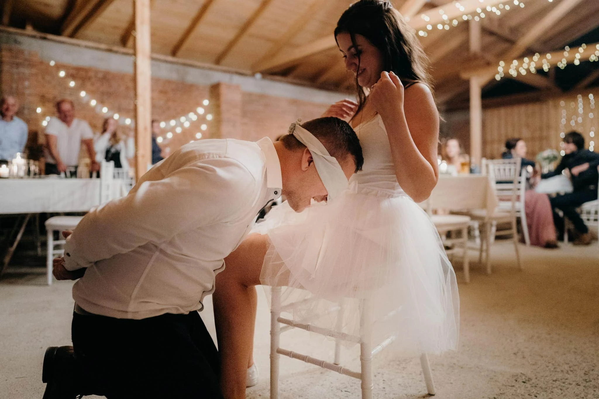 Svatba Stodola v&nbsp;meruňkovém sadu - foto 12