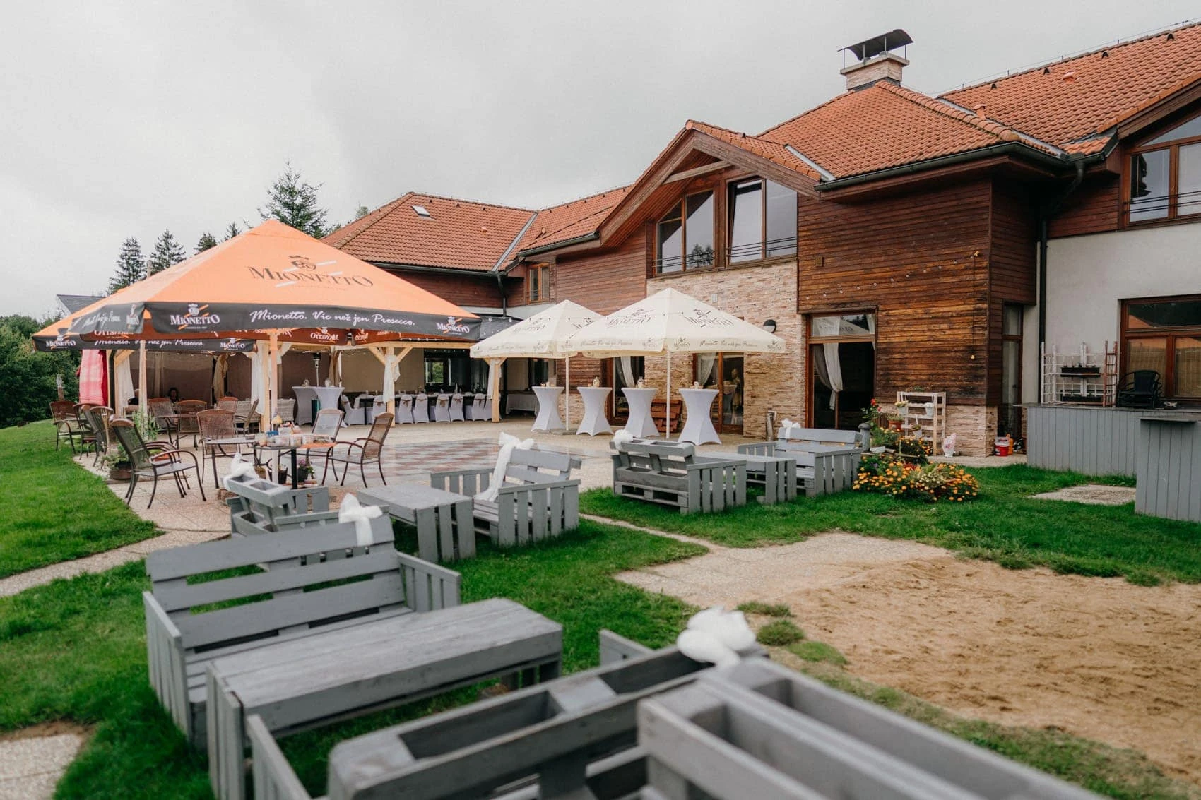 Svatba Borovinka Les Resort - foto 54