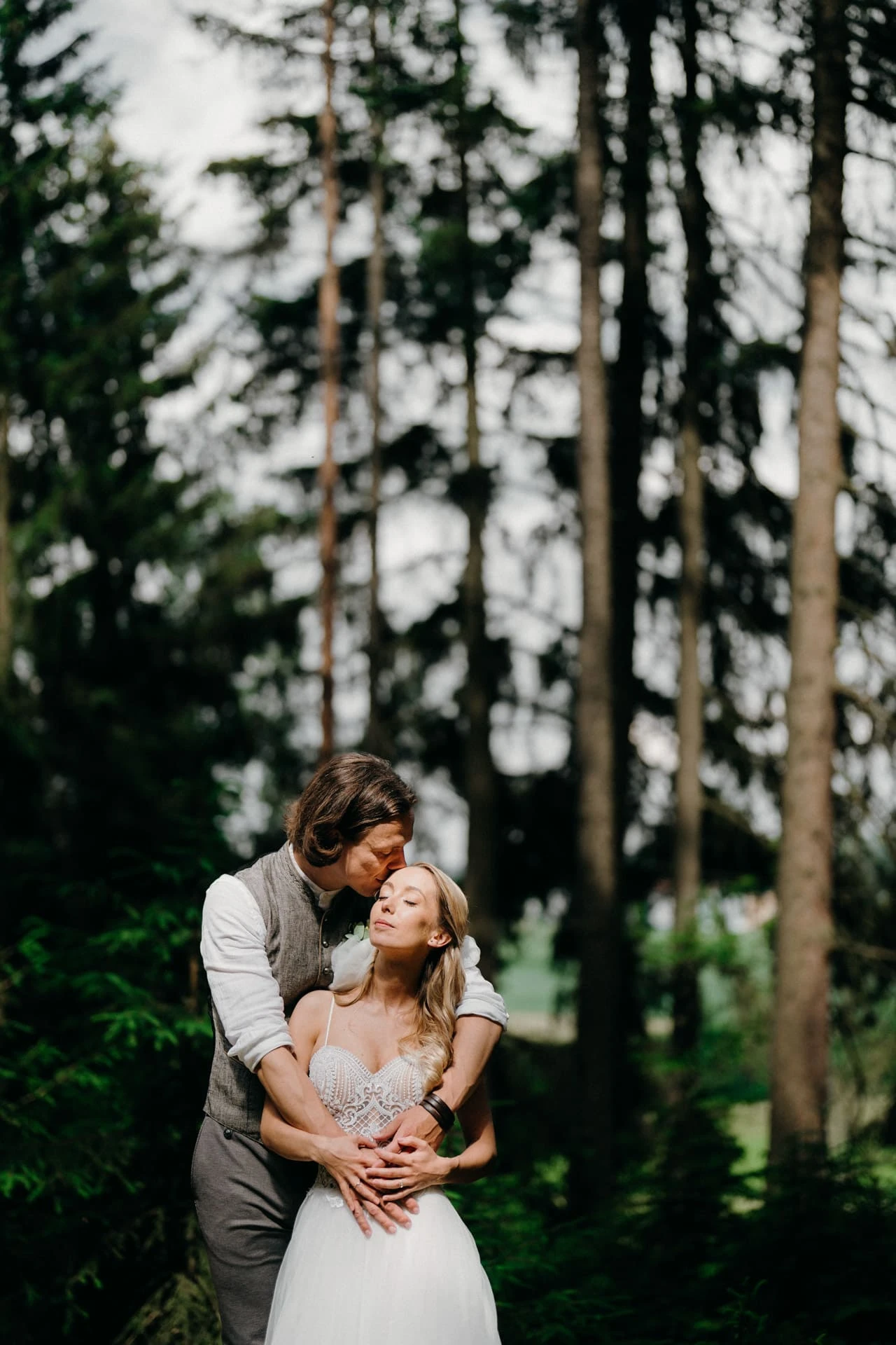 Svatba na samotě u&nbsp;lesa - foto 57