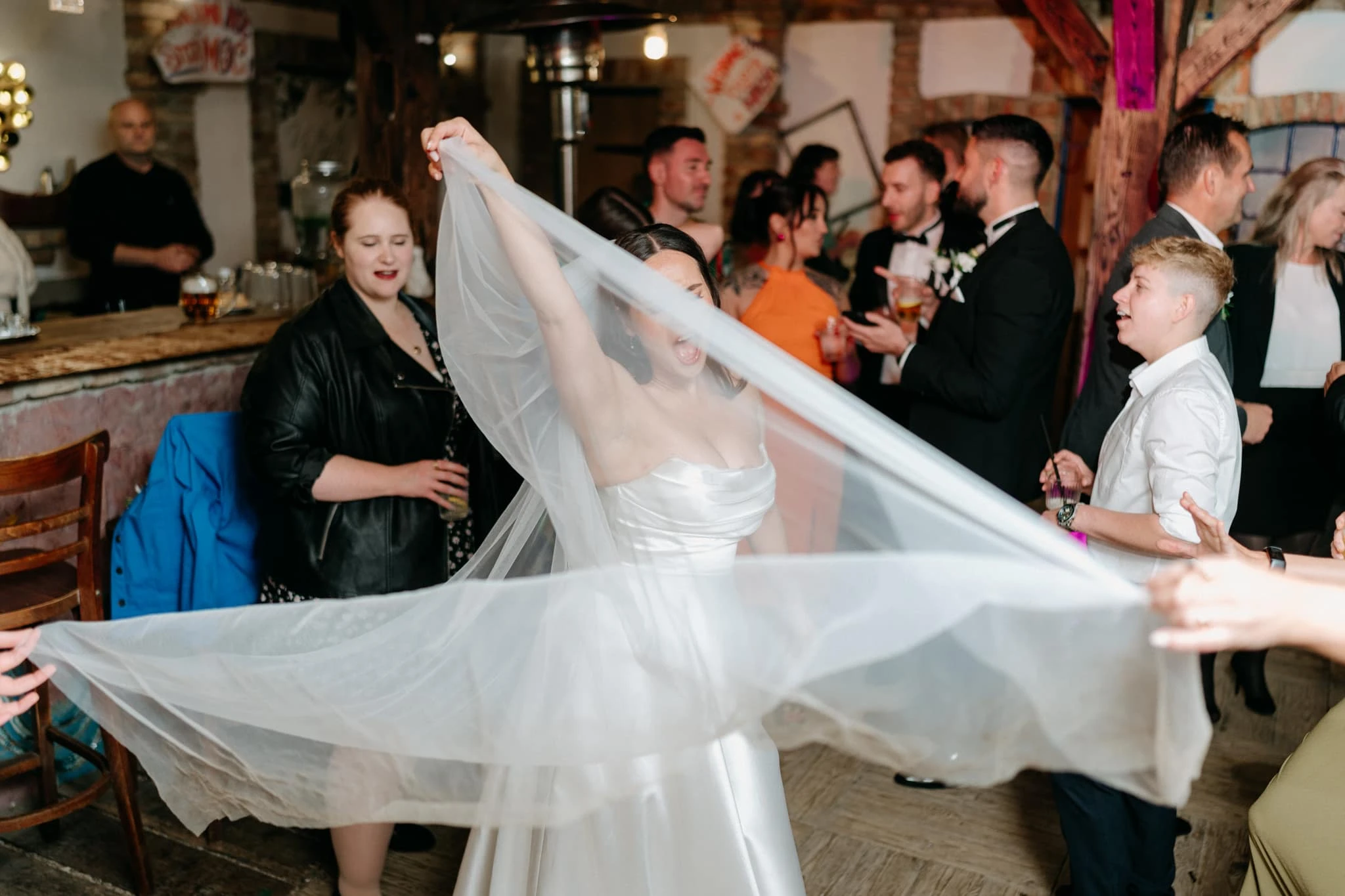 Svatba na rybníku - foto 20