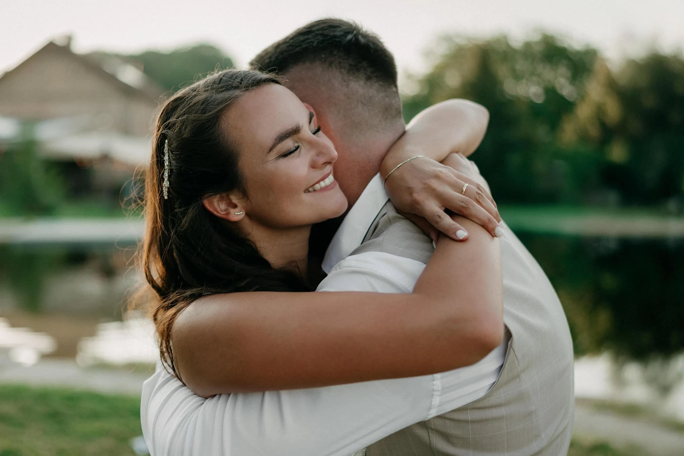 První tanec novomanželů na svatební hostině