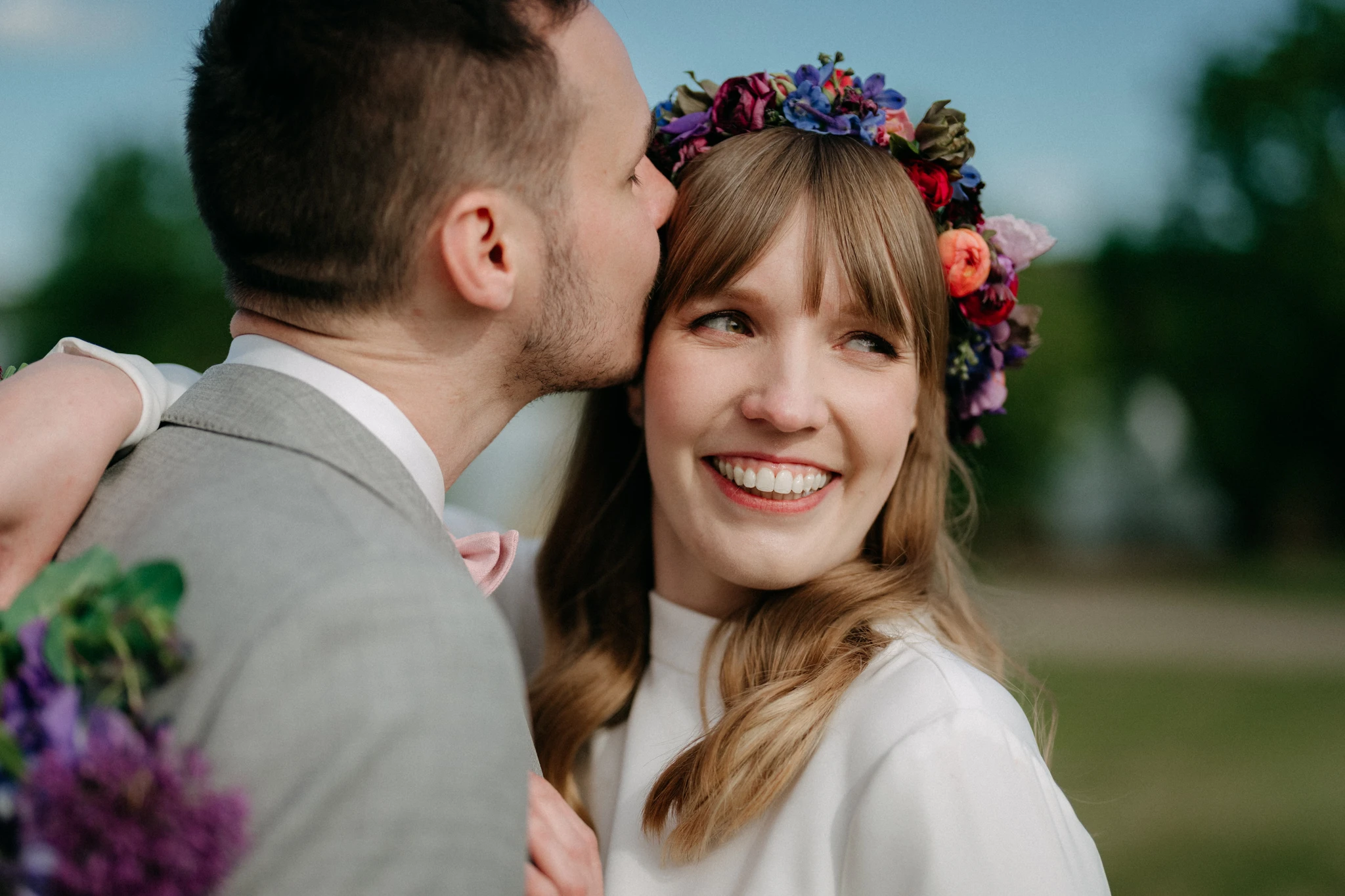 Svatební portrét v přírodě