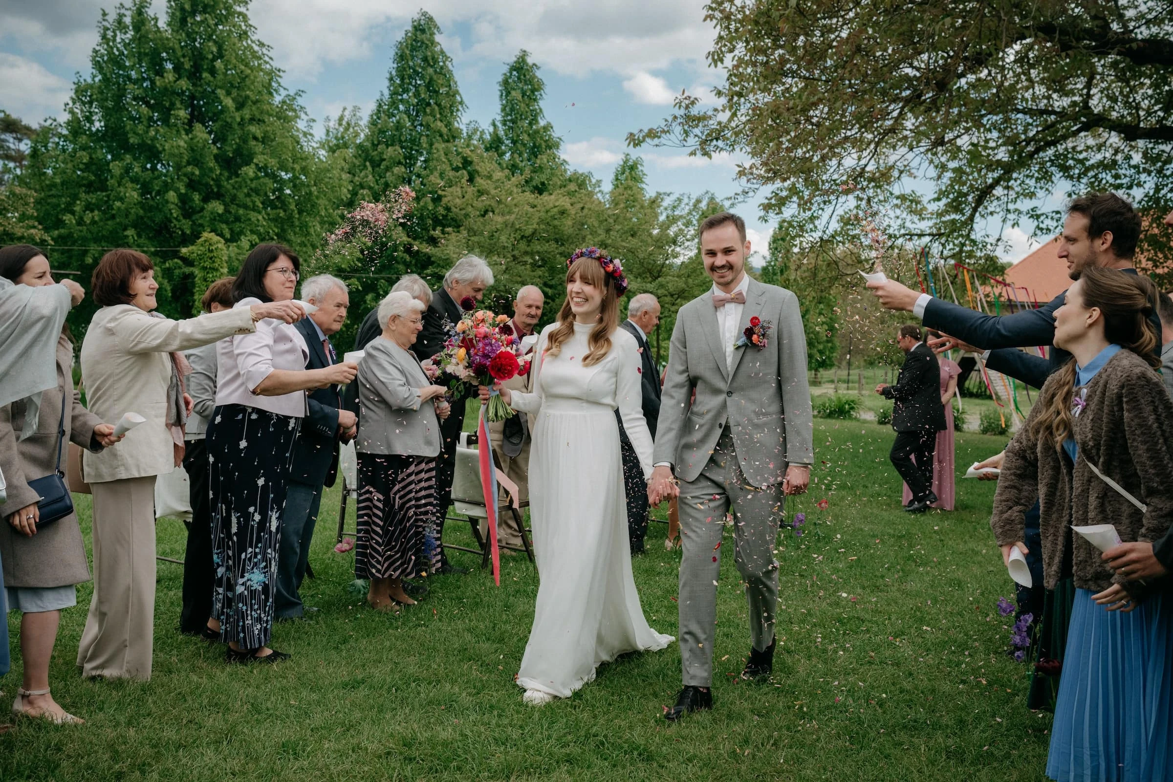 První tanec novomanželů na svatební hostině