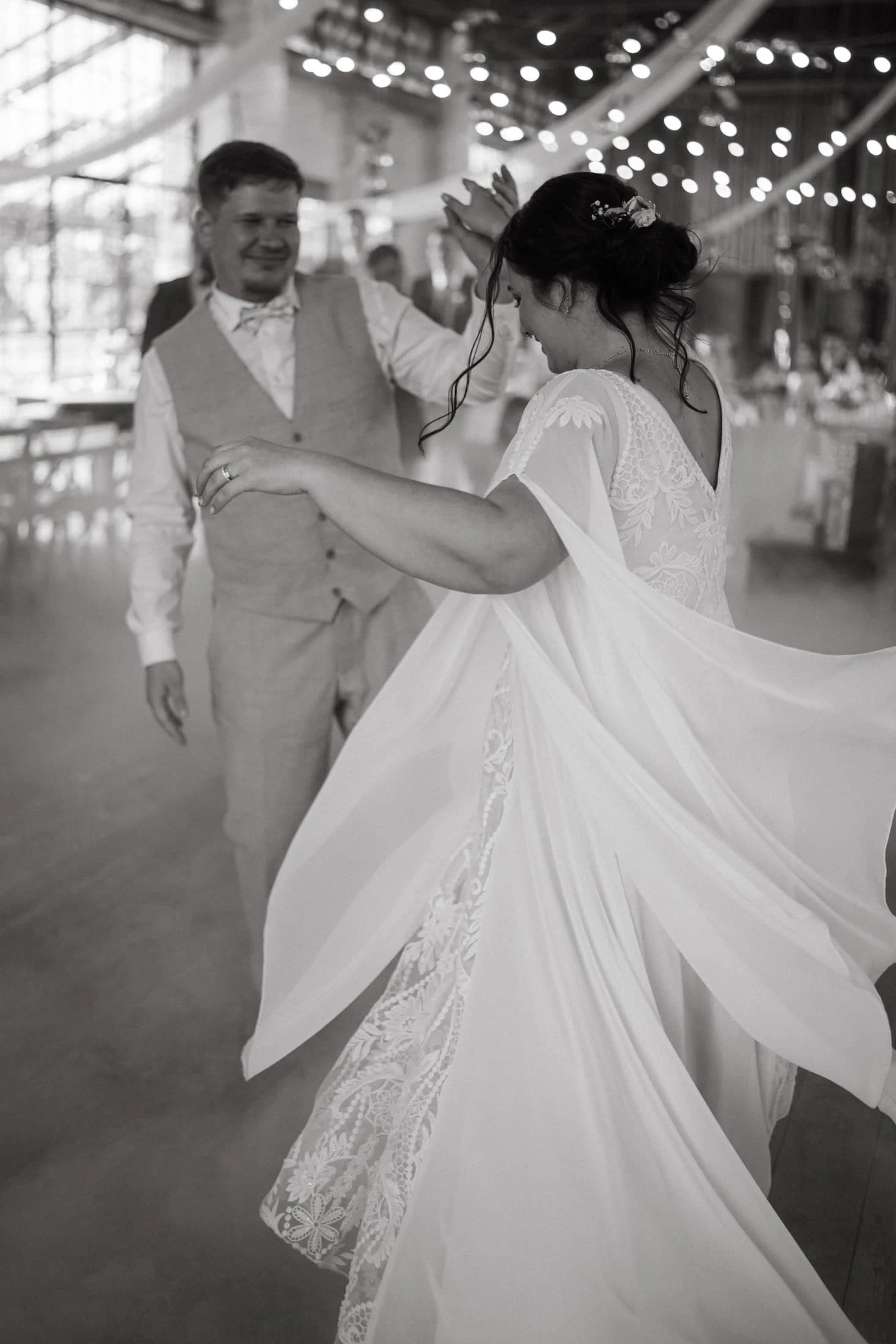 Emotivní okamžik při předávání prstýnků