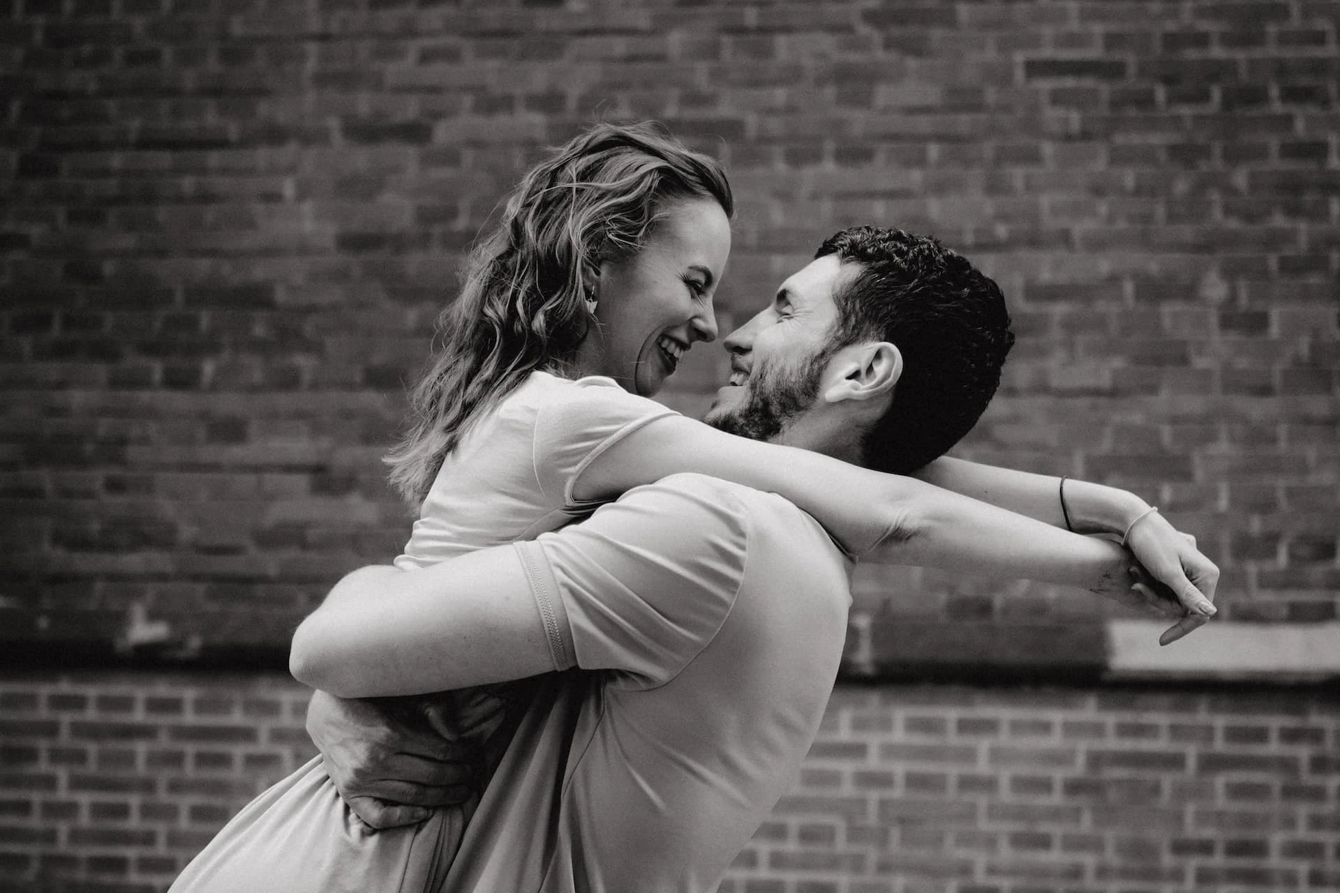 Předsvatební focení v&nbsp;centru Brna - foto 4