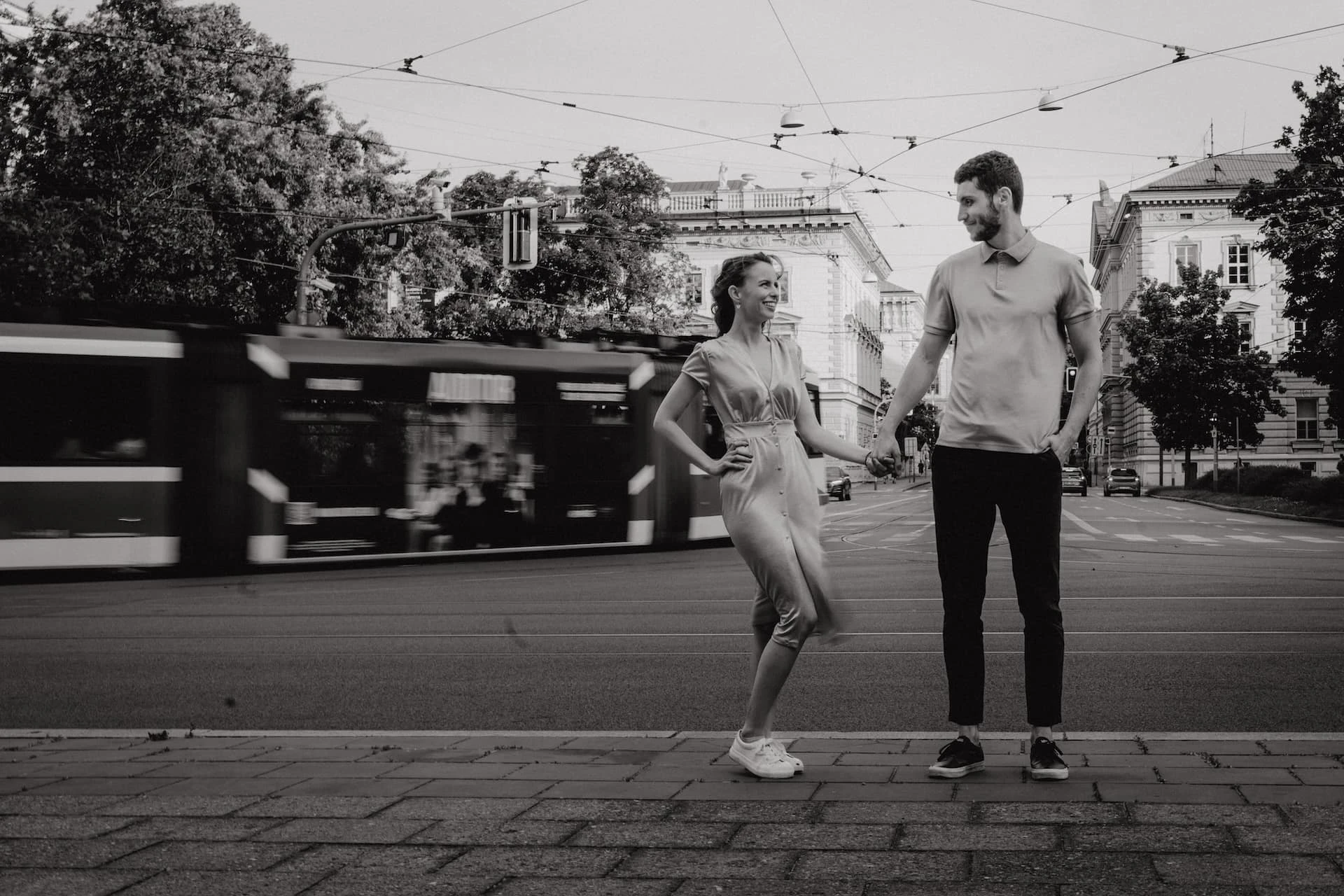 Předsvatební focení v&nbsp;centru Brna - foto 3