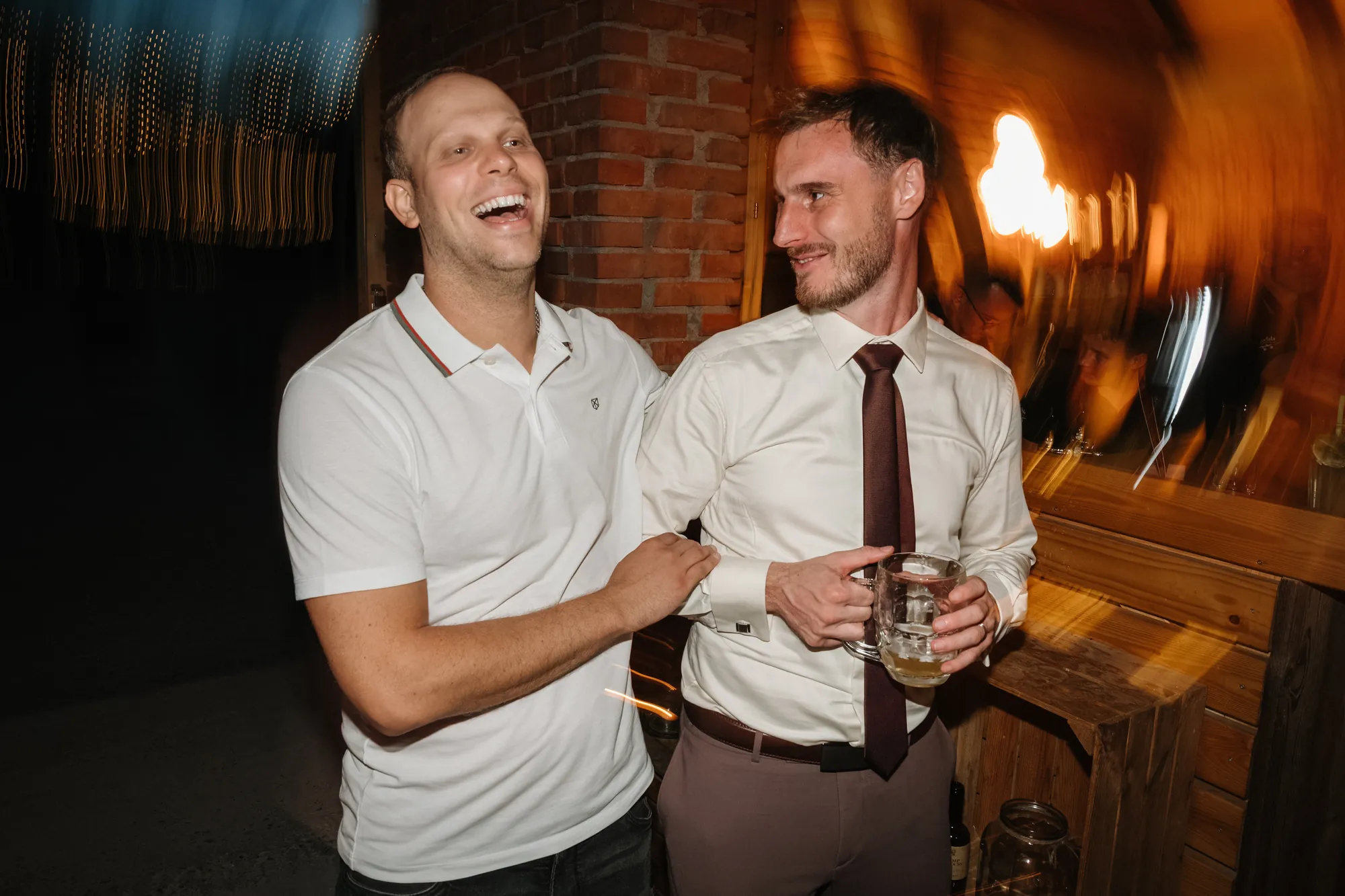 Svatba Stodola v meruňkovém sadu - foto 59